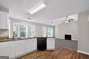 1325 Stoneleigh Way, Stone Mountain, GA 30088 - Photo 10