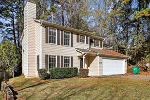 479 Allgood Cir, Stone Mountain, GA 30083 - Photo 2
