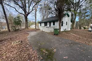 1096 3rd St NW, Atlanta, GA 30318 - Photo 2