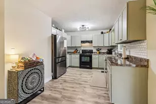 230 Aspen Lake Dr W, Newnan, GA 30263 - Photo 14