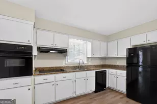 3976 Inca Ct, Stone Mountain, GA 30083 - Photo 16