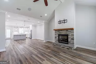 601 Pine Point Cir, Valdosta, GA 31602 - Photo 8