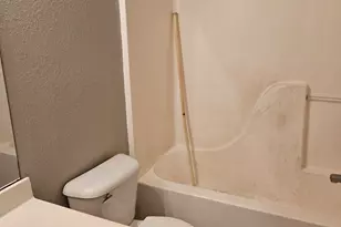 180 Brookview Dr, Riverdale, GA 30274 - Photo 14