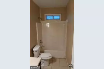 2065 Ml King Jr. Drive NW, Atlanta, GA 30310 - Photo 4