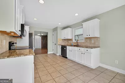 208 New Hope Drive, Perry, GA 31069 - Photo 12