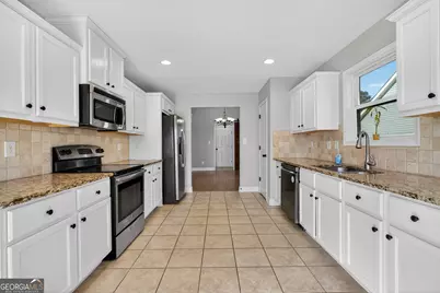 208 New Hope Drive, Perry, GA 31069 - Photo 14