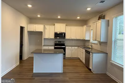 417 Sawmill Trace, Hampton, GA 30228 - Photo 6