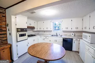 392 E Bush St, Colquitt, GA 39837 - Photo 4