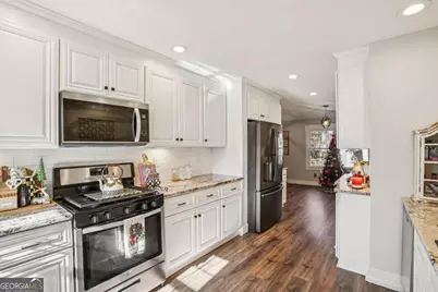 2382 Battle Forest Drive SW, Marietta, GA 30064 - Photo 12