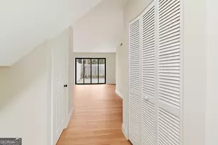 102 Governors Dr, Forest Park, GA 30297 - Photo 2