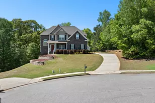 39 Hawthorne Pl, Sharpsburg, GA 30277 - Photo 4