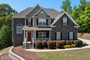 39 Hawthorne Pl, Sharpsburg, GA 30277 - Photo 1