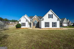 111 Revere Ct, Lagrange, GA 30241 - Photo 2