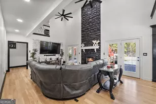 325 Rain Valley Cir, Meansville, GA 30256 - Photo 16