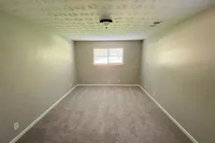 500 Carillon Ct, Stone Mountain, GA 30083 - Photo 16