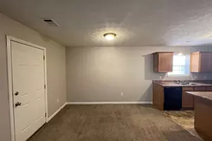 1374 To Lani Farm Rd, Stone Mountain, GA 30083 - Photo 10