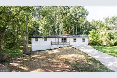 3652 Sweetbriar Circle, Lithia Springs, GA 30122 - Photo 2