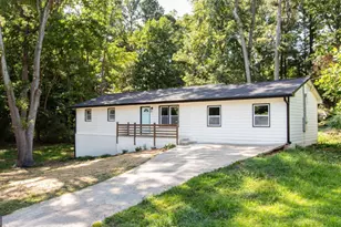 3652 Sweetbriar Cir, Lithia Springs, GA 30122 - Photo 4