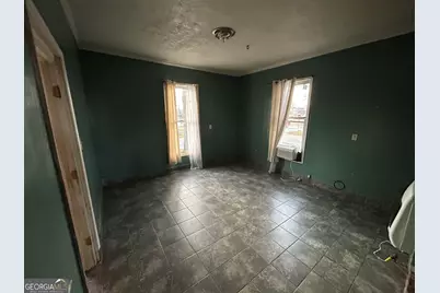 88 E Stephens Street, Winder, GA 30680 - Photo 8