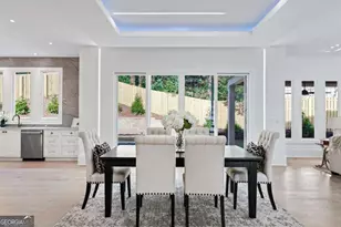 1005 Clementstone Dr, Atlanta, GA 30342 - Photo 4