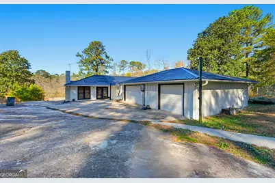 1490 NW Enchanted Lake, Conyers, GA 30012 - Photo 4