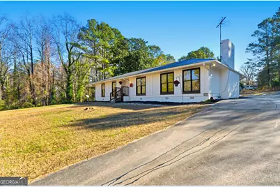 1490 NW Enchanted Lake, Conyers, GA 30012 - Photo 2