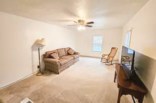 3827 Chadwick Dr, Flowery Branch, GA 30542 - Photo 8