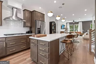 2576 Astaire Court, Atlanta, GA 30318 - Photo 16