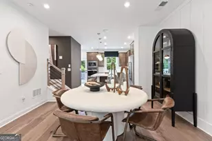 2582 Astaire Ct, Atlanta, GA 30318 - Photo 20