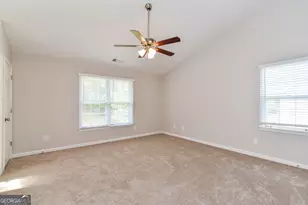 2935 Emerson Lake Dr, Snellville, GA 30078 - Photo 8