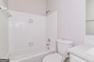 2935 Emerson Lake Dr, Snellville, GA 30078 - Photo 14