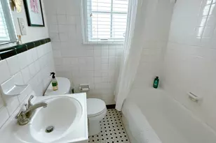 2494 Batavia St, East Point, GA 30344 - Photo 10