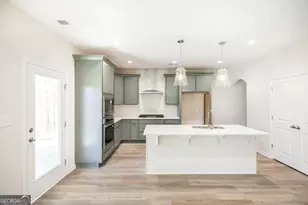 239 Meadows Ln, Bonaire, GA 31005 - Photo 6