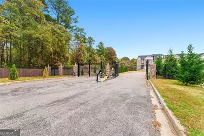 3370 Sarah Trail #6, Decatur, GA 30032 - Photo 4