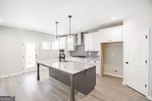 241 Meadows Ln, Bonaire, GA 31005 - Photo 10