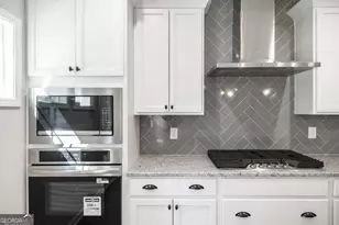 241 Meadows Ln, Bonaire, GA 31005 - Photo 8