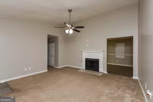 117 Star Lake Dr, Jackson, GA 30233 - Photo 2