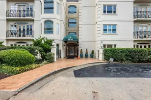 3636 Peachtree Rd NE, Atlanta, GA 30319 - Photo 24