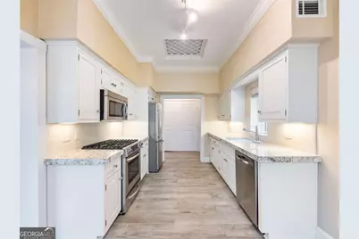 3636 Peachtree Road NE #405, Atlanta, GA 30319 - Photo 4