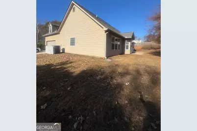 180 Laurel Oaks Lane, Jefferson, GA 30549 - Photo 2