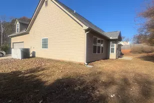 180 Laurel Oaks Ln, Jefferson, GA 30549 - Photo 2