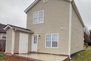 1607 Hallmark Hills Dr, Griffin, GA 30223 - Photo 6