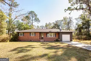 2885 Longwood Rd, Waycross, GA 31503 - Photo 2