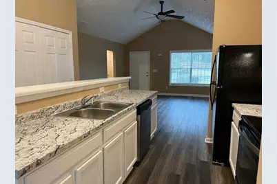 5200 Alexander Street, Union City, GA 30291 - Photo 8