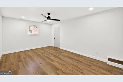 7336 Camelot Court, Riverdale, GA 30296 - Photo 10