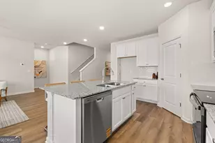 606 Trabert Ave, Conyers, GA 30094 - Photo 10