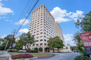 2479 Peachtree Rd NE, Atlanta, GA 30305 - Photo 2