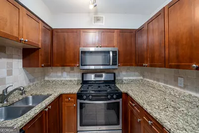 2479 Peachtree Road NE #APT 708, Atlanta, GA 30305 - Photo 10