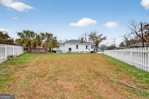 227 Glass St, Savannah, GA 31415 - Photo 26