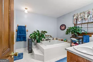 102 Hayes Cir, Rex, GA 30273 - Photo 22